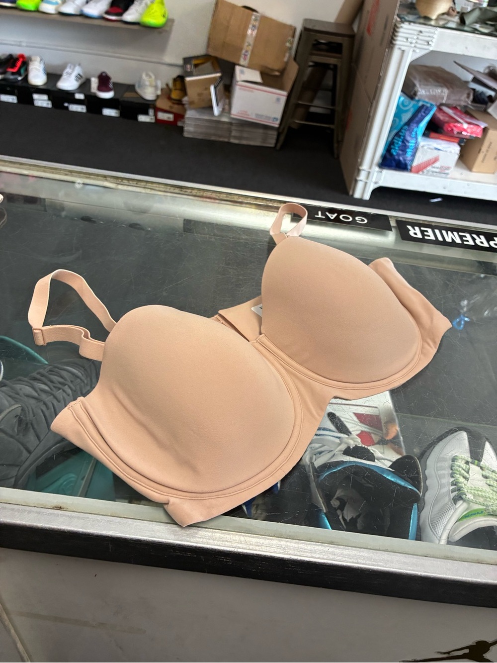 Women’s SKIMS Smooth Nude T-Shirt Bra - Light Tan New SZ 40C